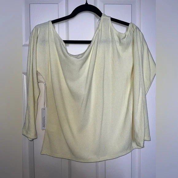 💛 NWT! Six/Fifty One Shoulder Cut Out Top - Picture 8 of 8